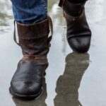 Can you wear leather boots in the rain