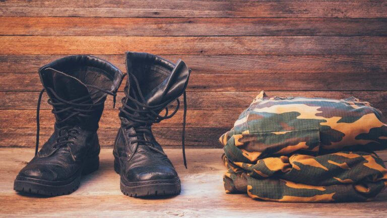 How to Shine Military Boots A Comprehensive Guide