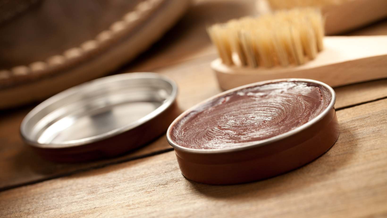 What to Do If Shoe Polish Dried Out